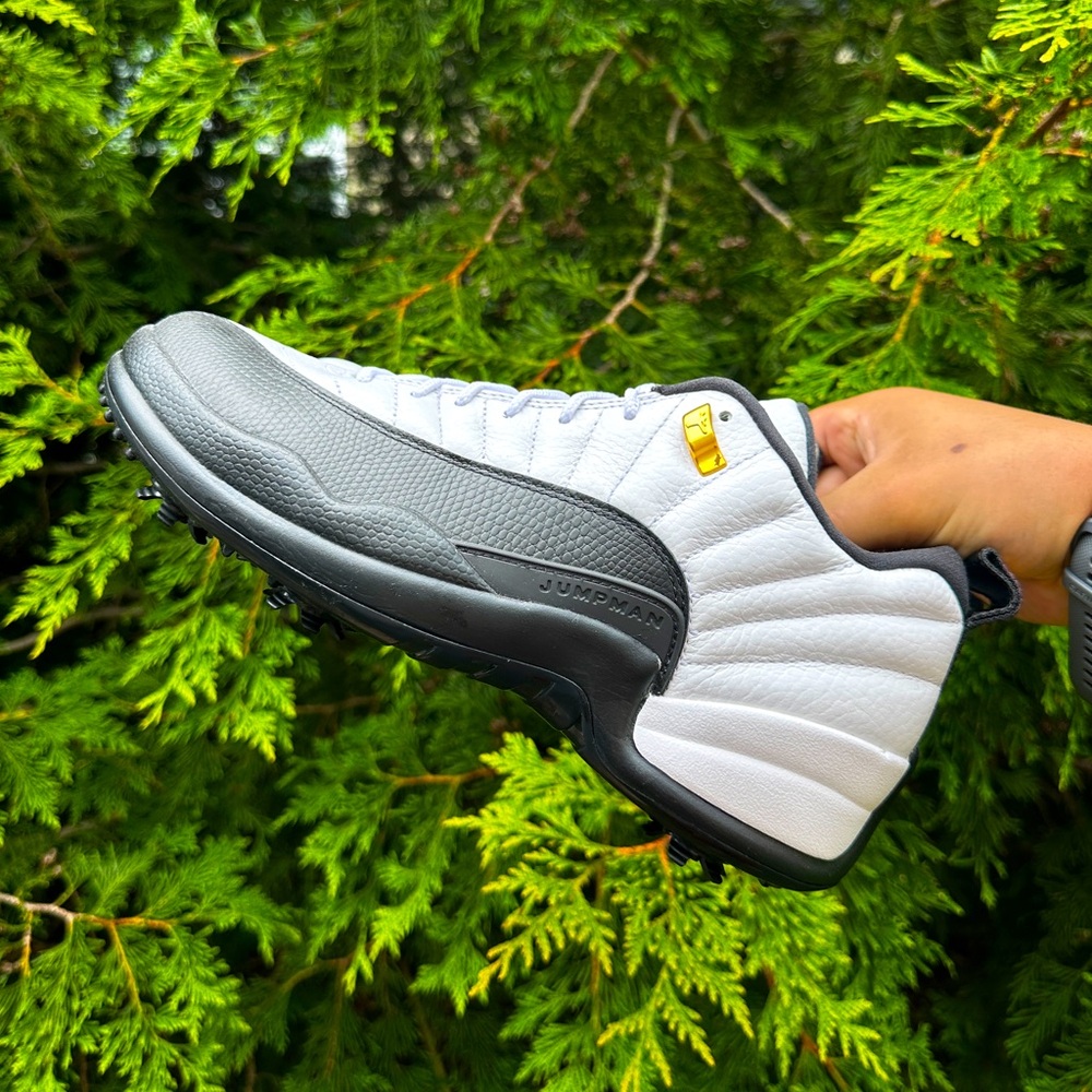 AIR JORDAN RETRO 12 ‘TAXI’ GOLF SHOE. BRAND NEW, UNWORN. SZ 9 M. SAME DAY SHIP.